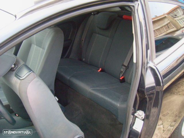 Ford Fiesta 1.4 TDCI Titanium - 29