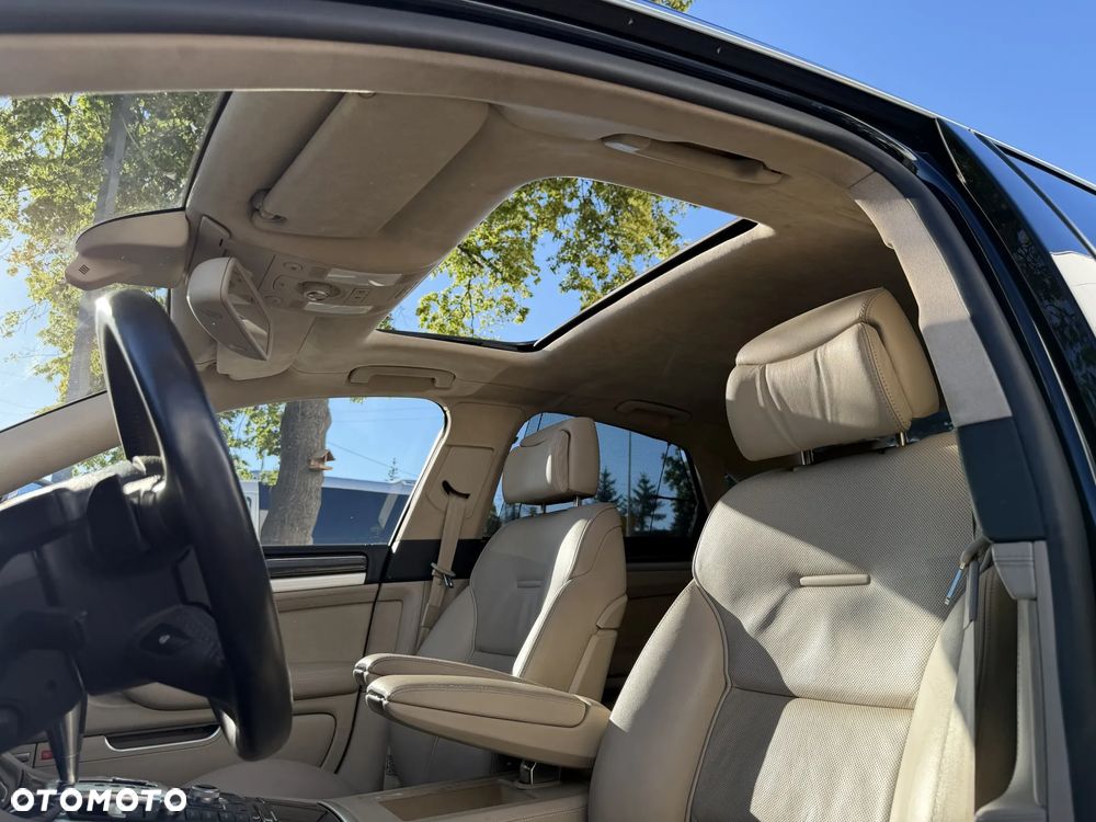 Audi S8 - 23