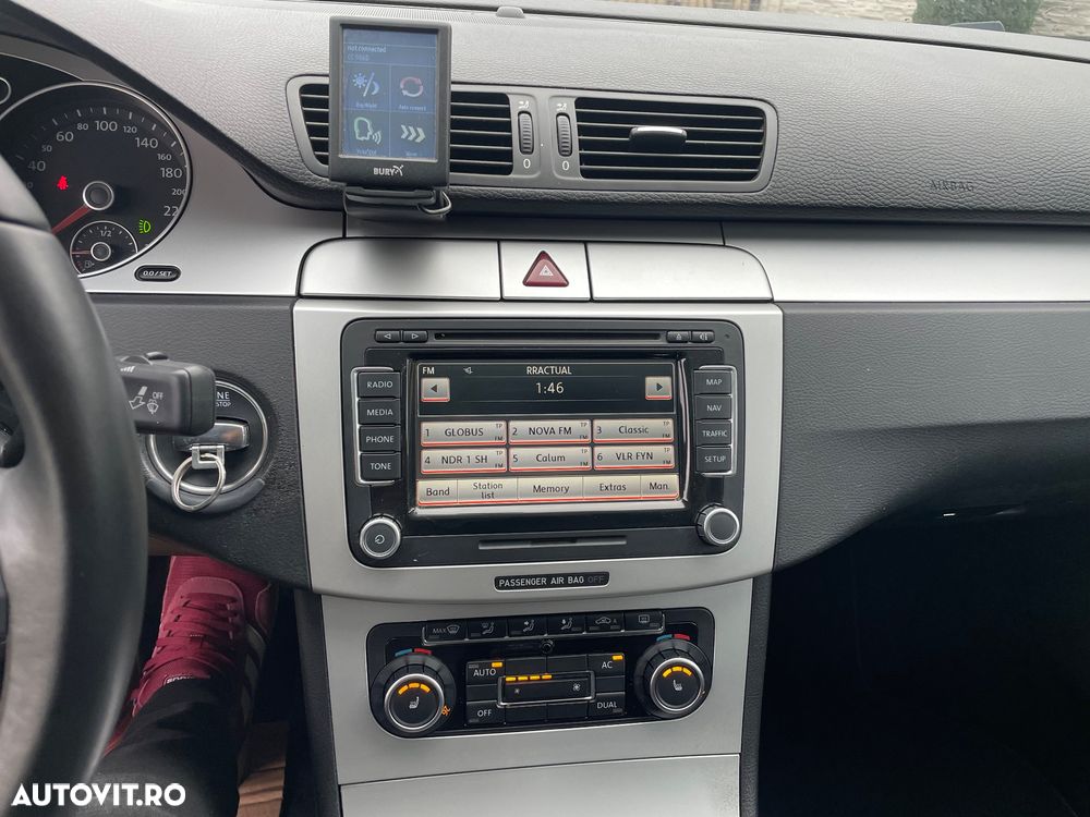 Volkswagen Passat CC - 25