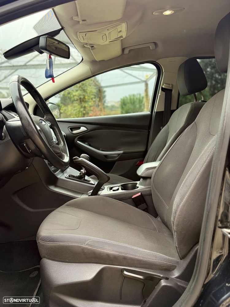 Ford Focus SW 1.6 TDCi Titanium - 17