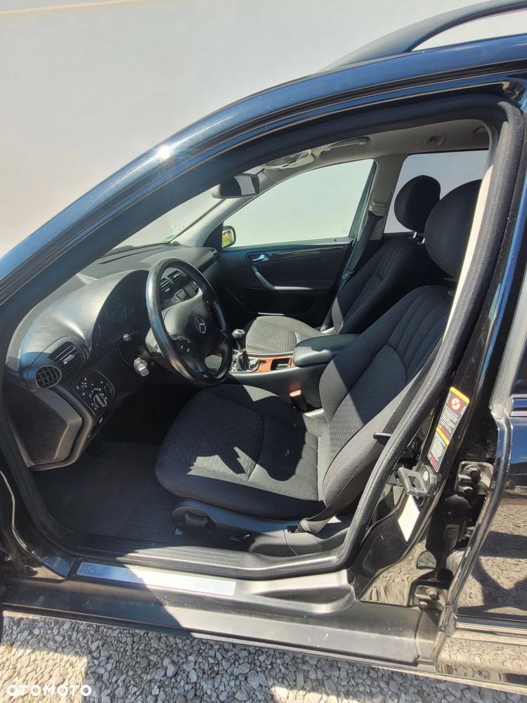Mercedes-Benz Klasa C 220 T CDI Elegance - 10