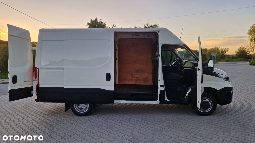 Iveco DAILY 35 Klima Elektryka Tempomat Na Bliźniaku Furgon 3os. Hak Serwis - 16