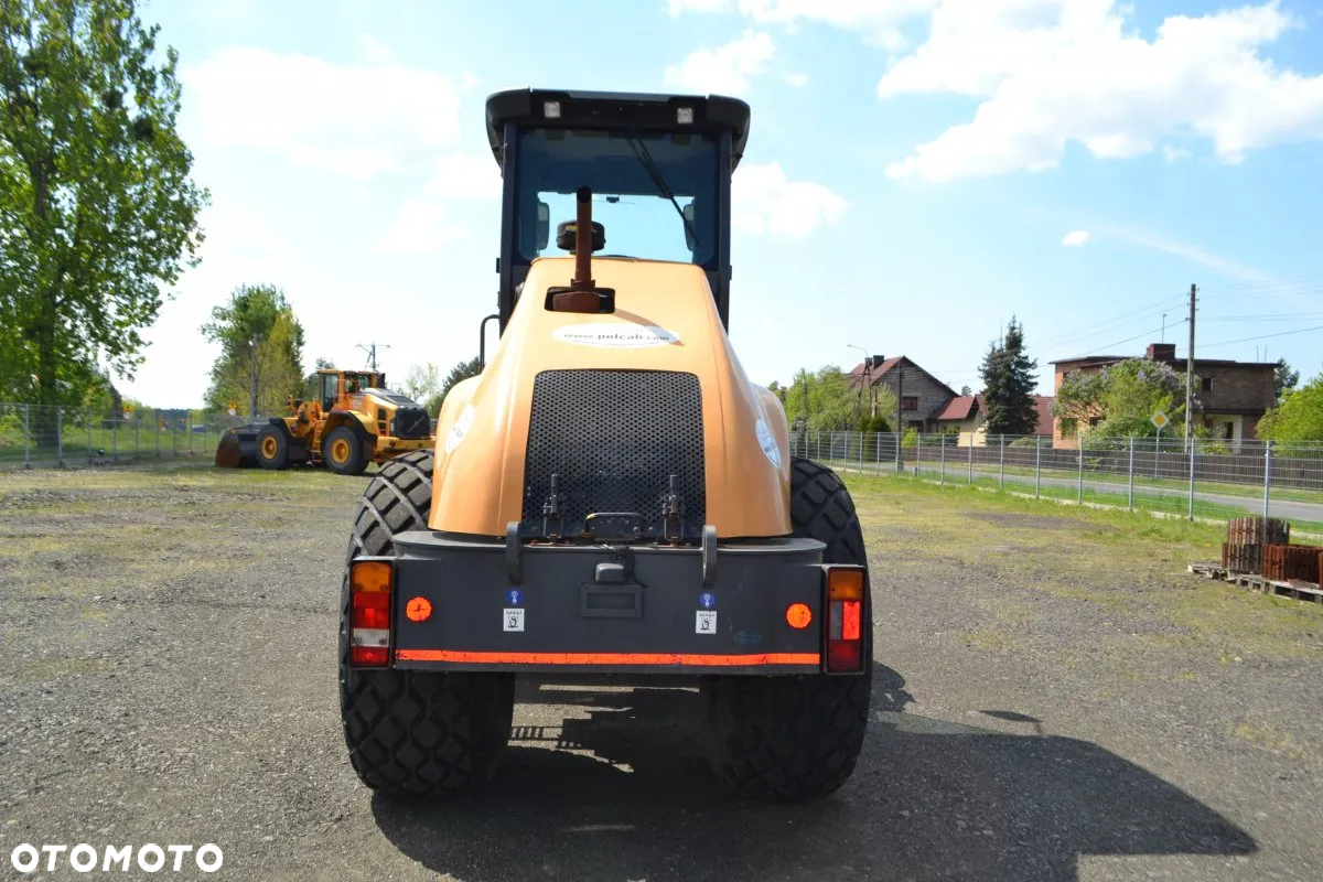Case 1110EX-D - 7
