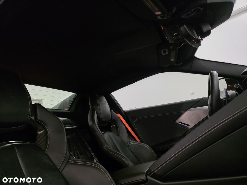 Chevrolet Corvette - 20