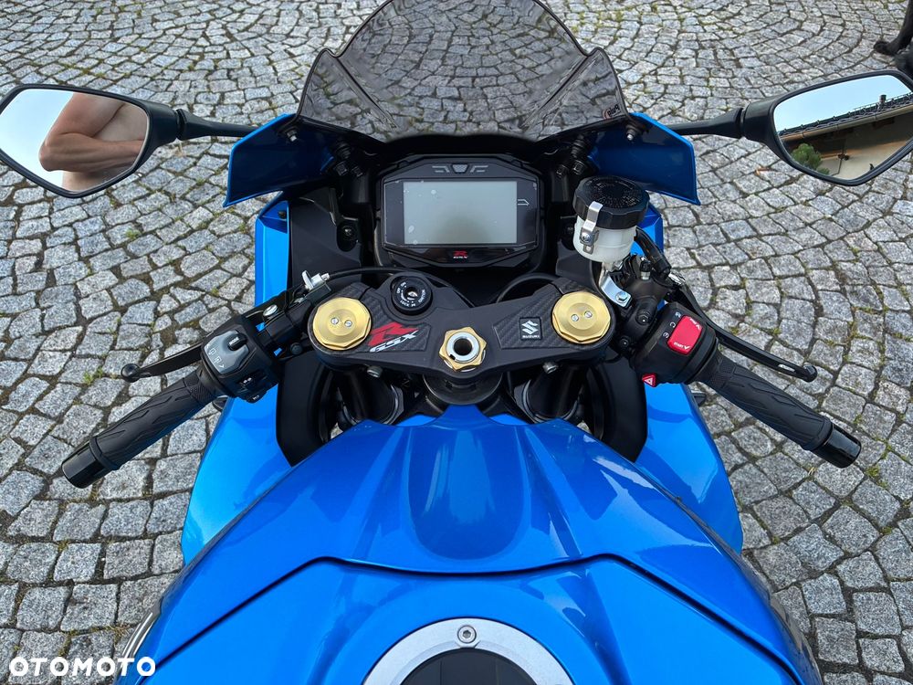 Suzuki GSX-R - 30