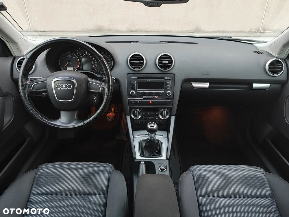 Audi A3 Sportback 1.6 TDI Attraction - 10