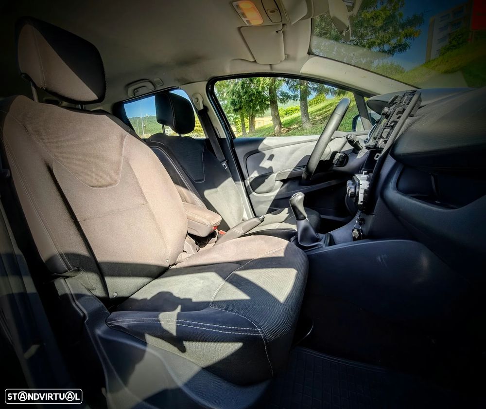 Renault Clio Sport Tourer 1.5 dCi GT Line - 14
