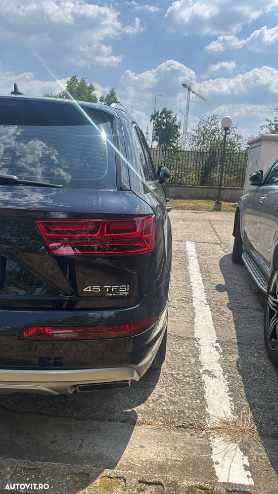 Audi Q7 3.0 TFSI Quattro Tiptronic - 5