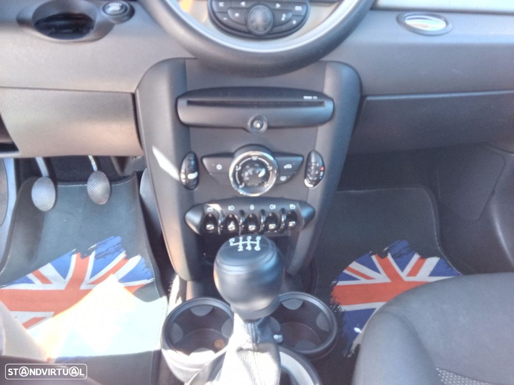 MINI 3 Portas One 1.6 - 17