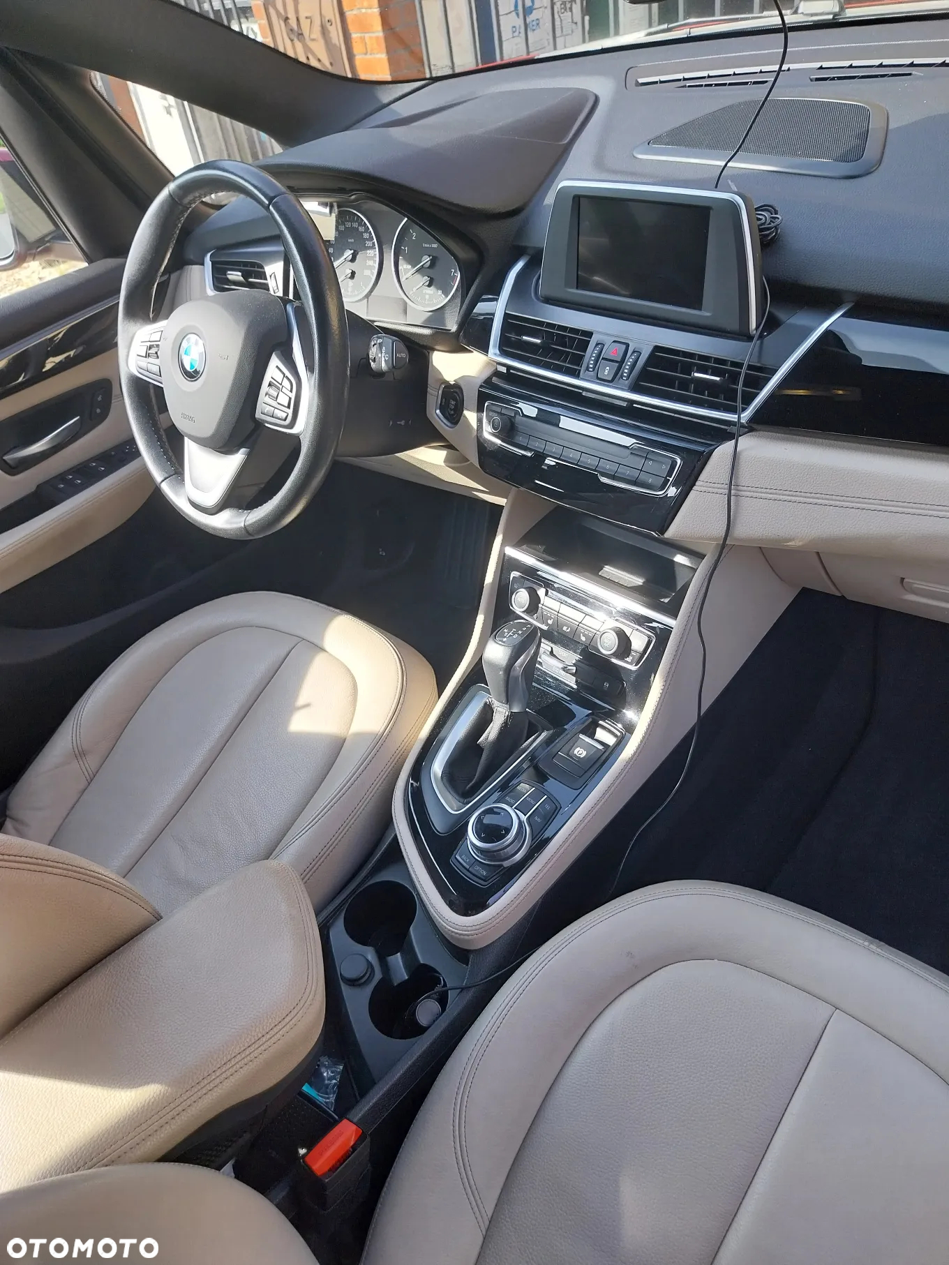BMW Seria 2 218i Luxury Line - 9