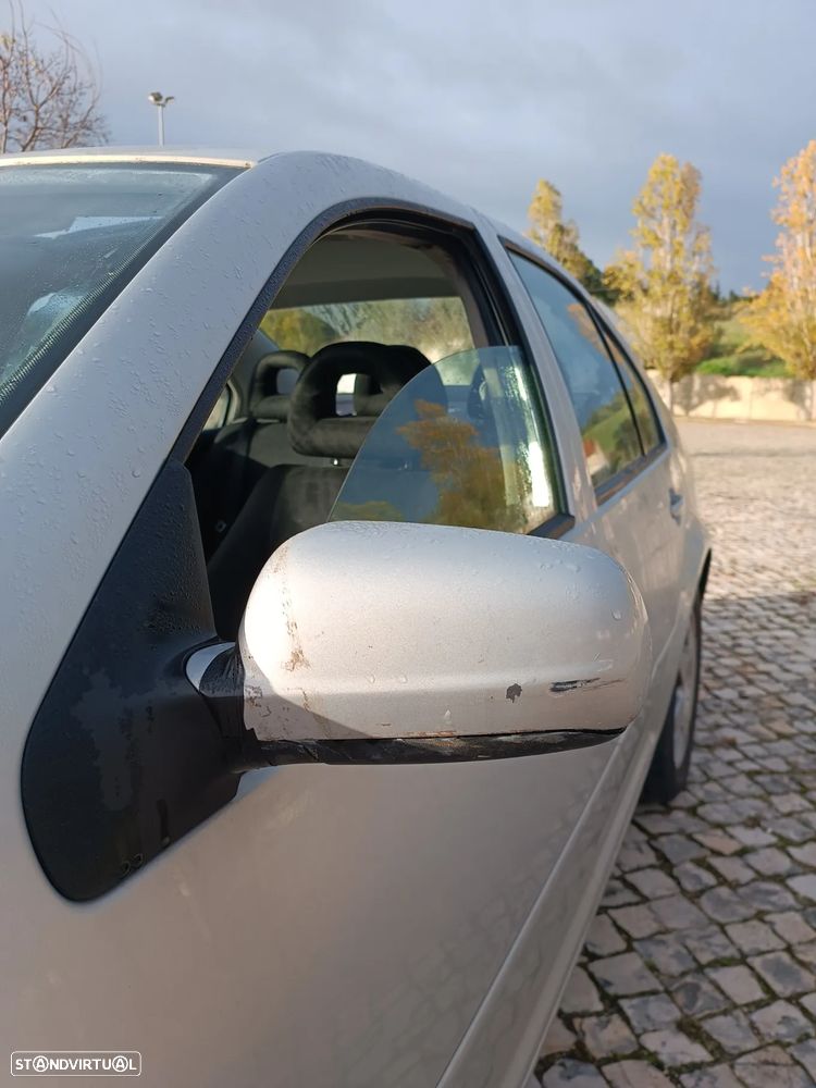 VW Bora 1.9 TDi Highline - 16