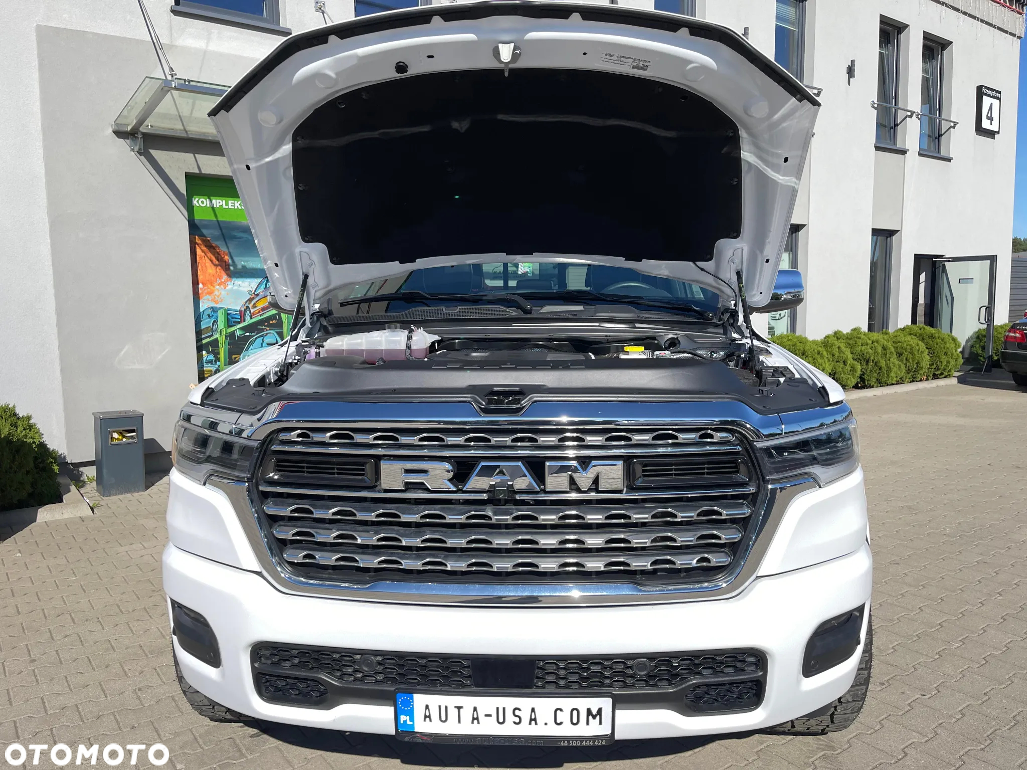 RAM 1500 ver-5-7-crew-cab-limited - 7