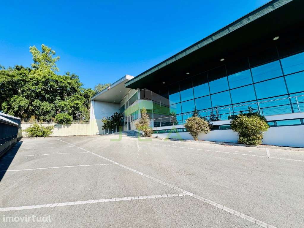 Pavilhões destinados a escritórios e armazém - Grande imagem: 5/24