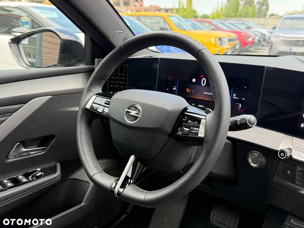 Opel Astra 1.2 T GS S&S - 27