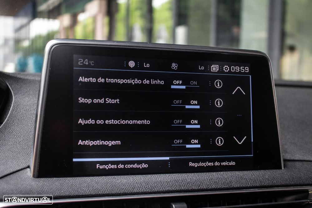 Peugeot 3008 1.6 BlueHDi Allure EAT6 - 28