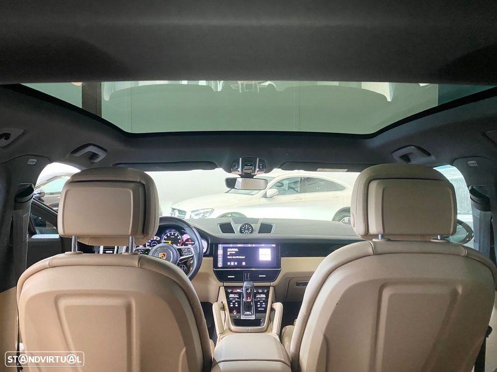 Porsche Cayenne Coupé E-Hybrid - 15