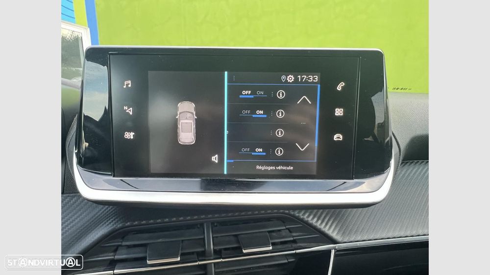 Peugeot 2008 1.2 PureTech Allure - 11