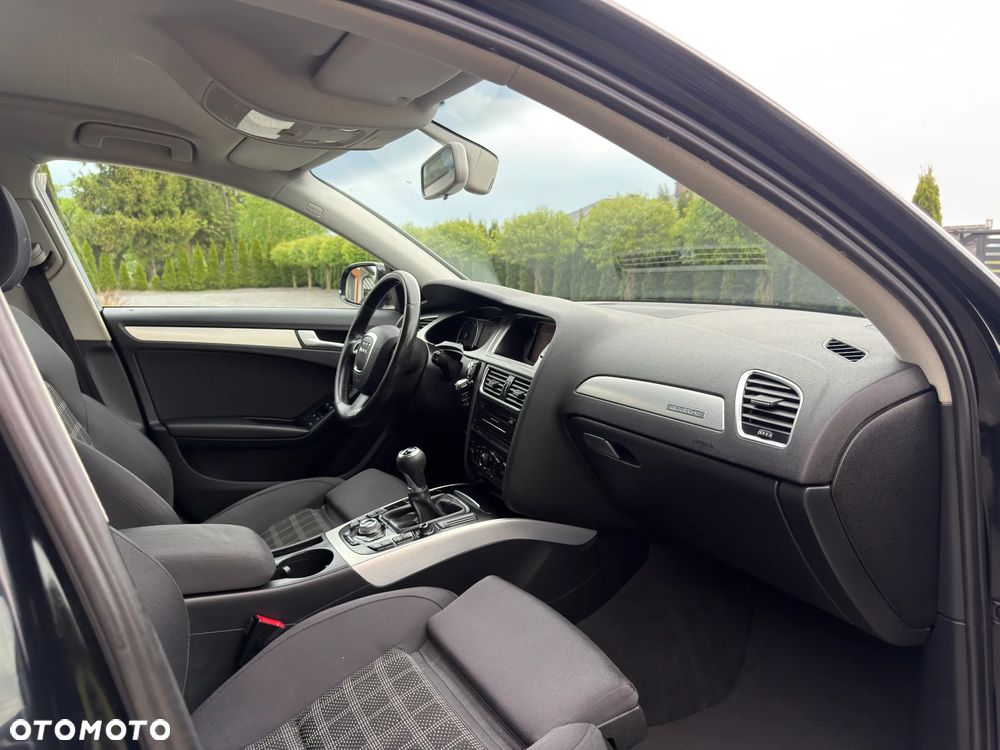 Audi A4 Avant 2.0 TFSI quattro Attraction - 39