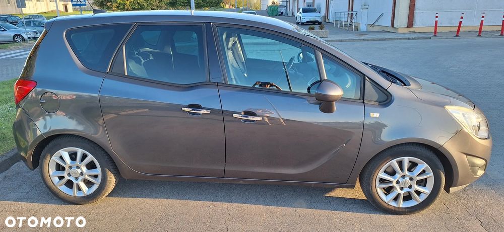 Opel Meriva 1.7 CDTI Cosmo - 8