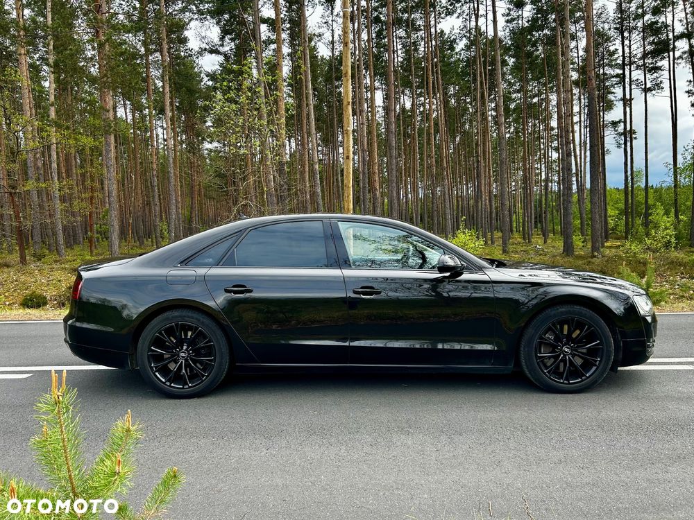 Audi A8 - 12