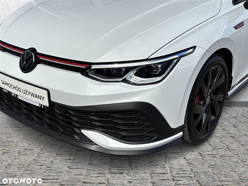 Volkswagen Golf - 35