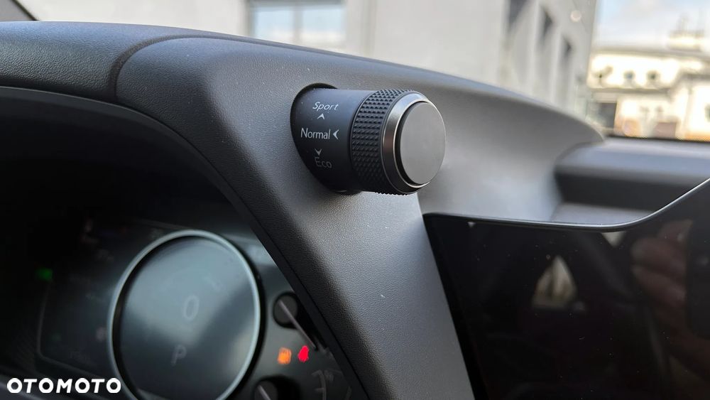 Lexus UX 200 GPF F Sport 2WD - 16