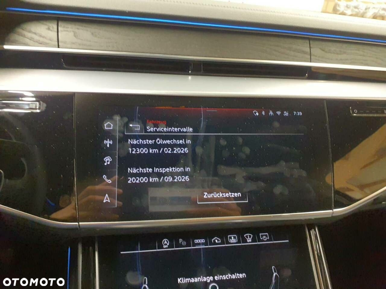 Audi A8 - 9