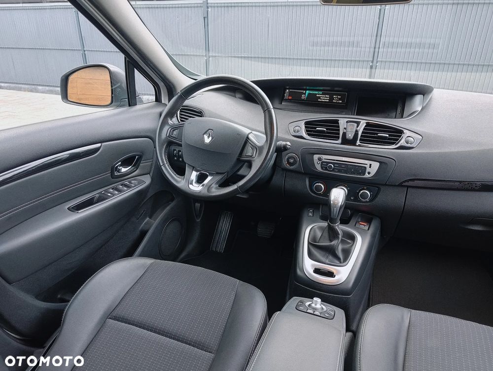 Renault Scenic - 11