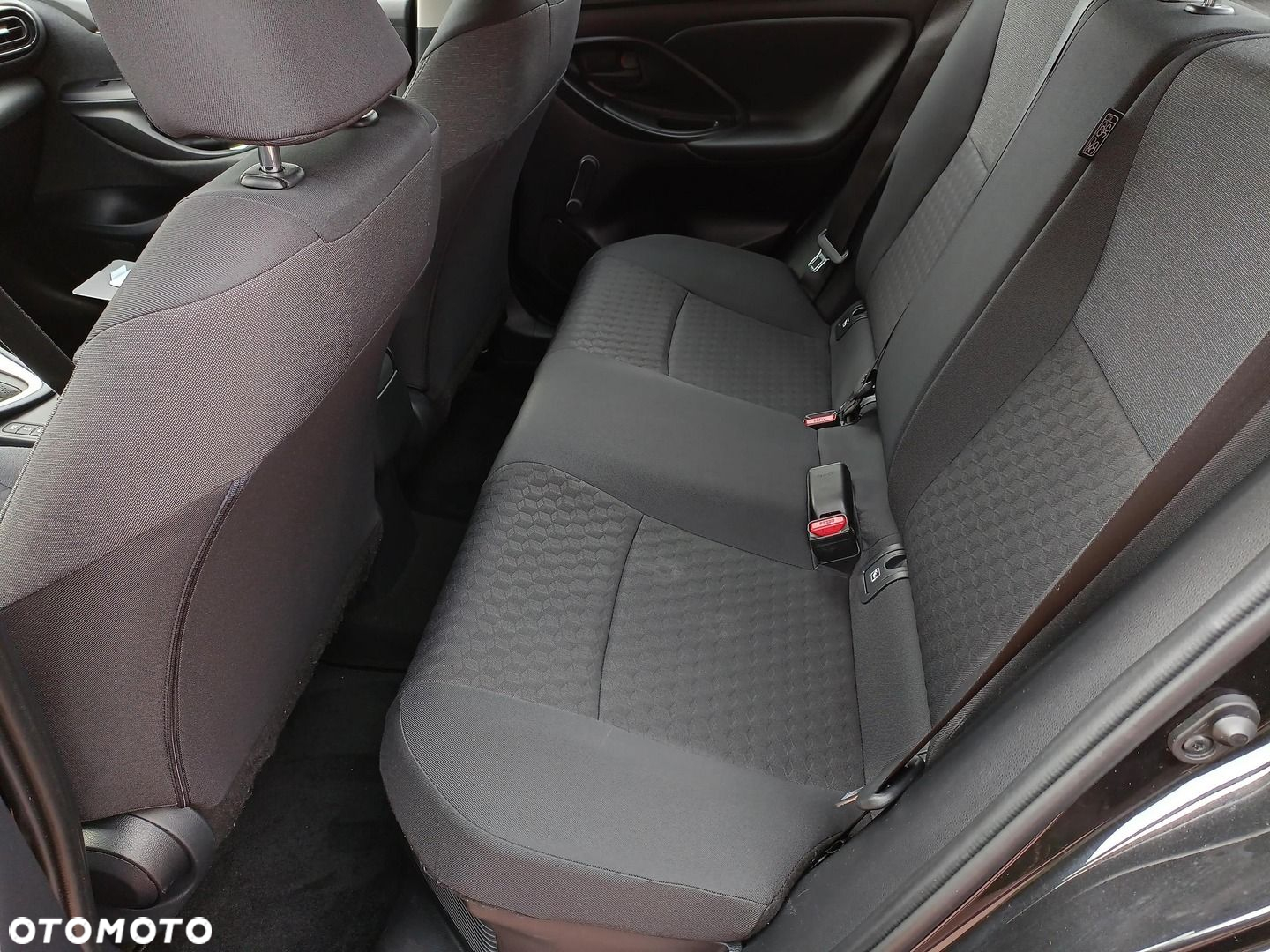 Toyota Yaris - 13