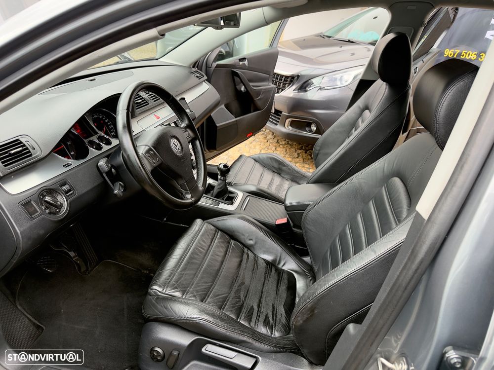 VW Passat 2.0 TDI Highline - 38
