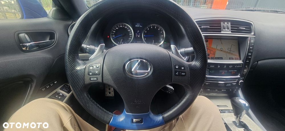 Lexus IS - 8