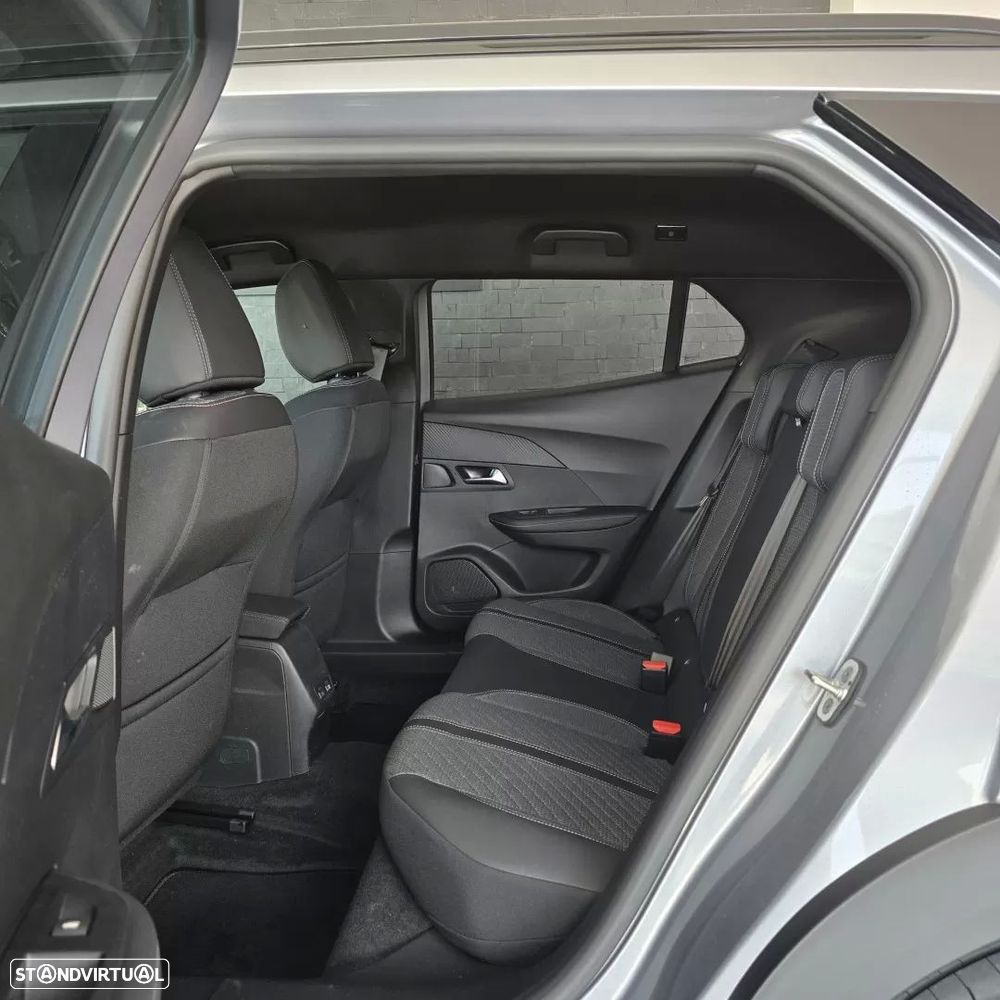 Peugeot e-2008 54 kWh Allure - 16