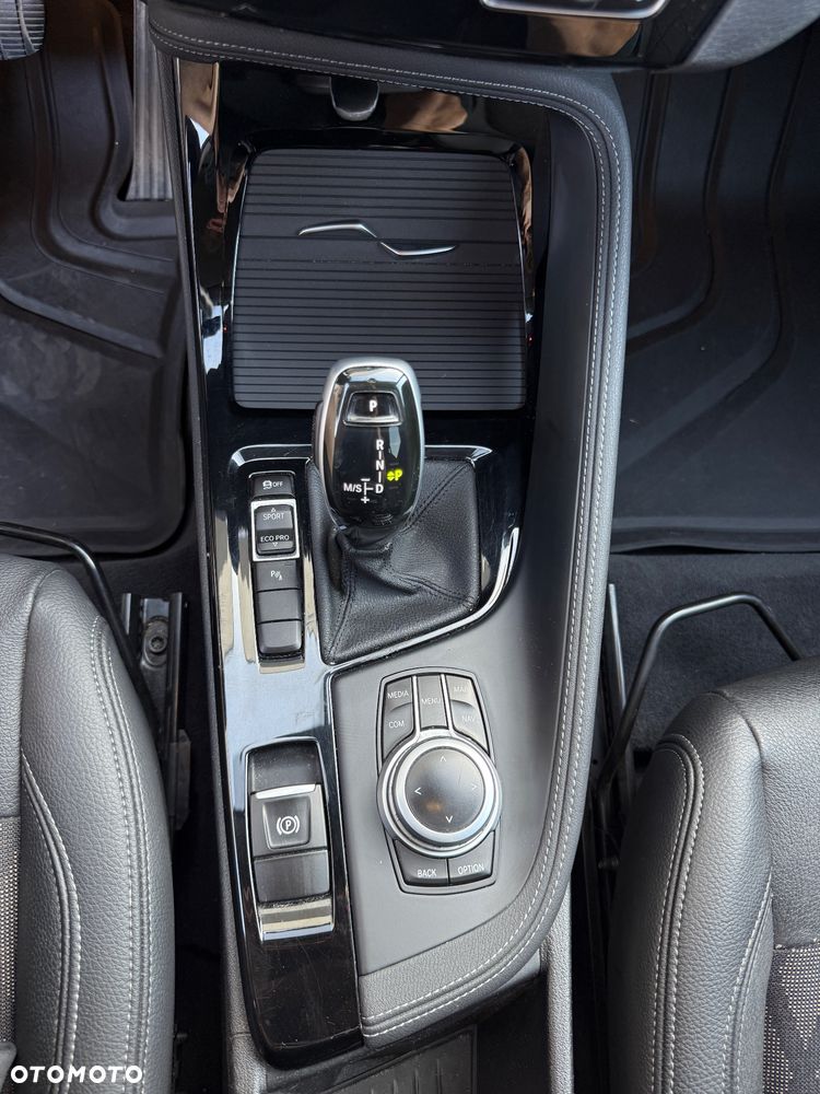 BMW X1 sDrive18i xLine - 14