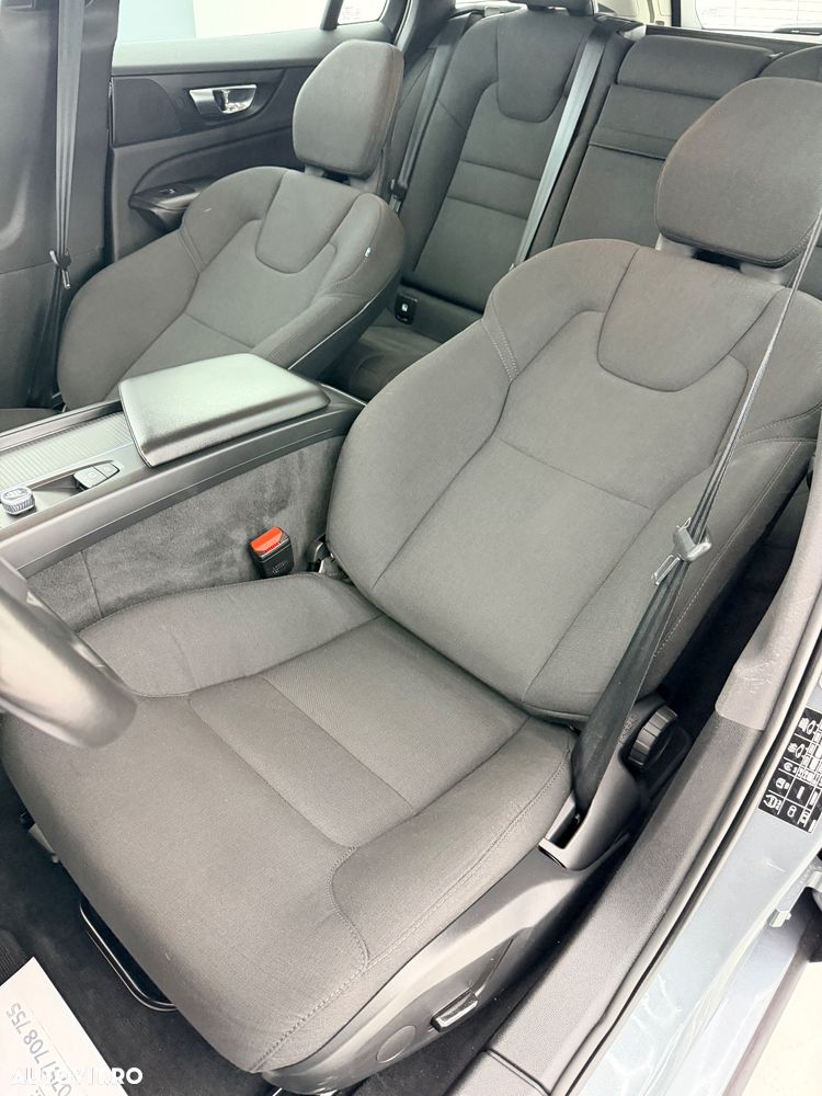 Volvo V60 D3 Momentum Core - 16