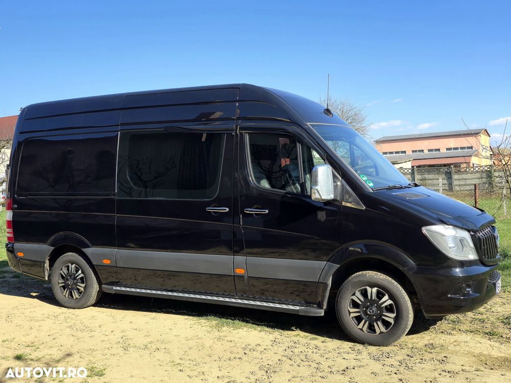 Mercedes-Benz Sprinter - 11
