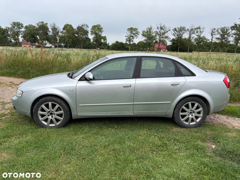 Audi A4 Limousine 2.0 FSI - 3