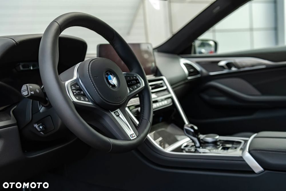 BMW Seria 8 - 12