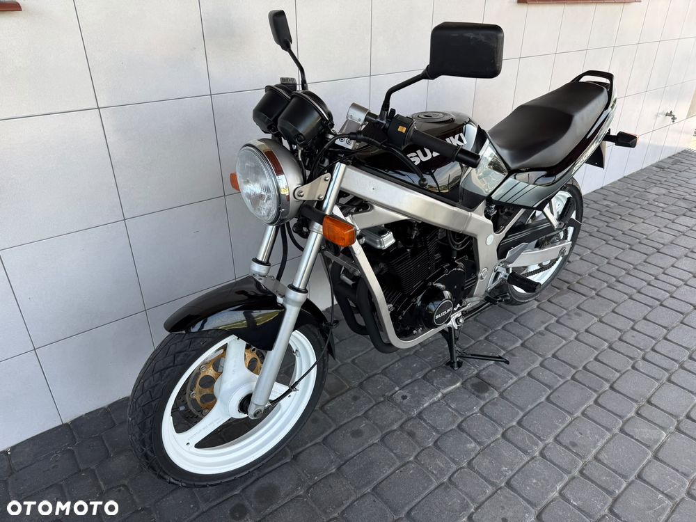 Suzuki GS - 8