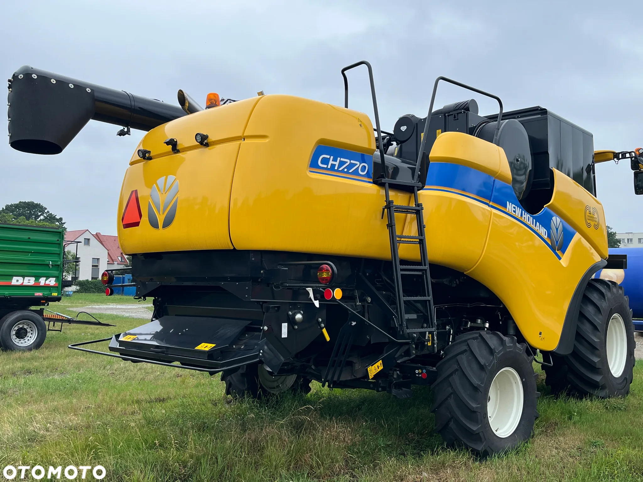 New Holland CH7.70 - 3