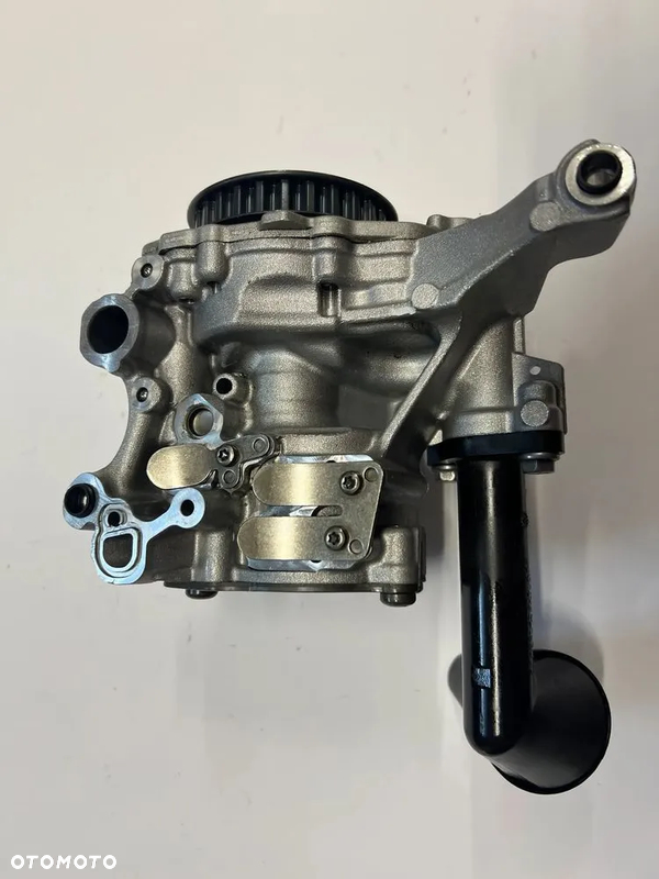 Vw Crafter T6  2,0TDi pompa oleju 04L145208P 04L145208E 04L145208F