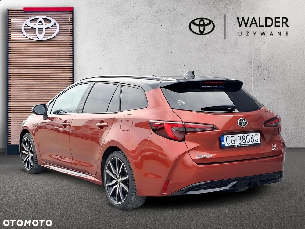 Toyota Corolla - 4