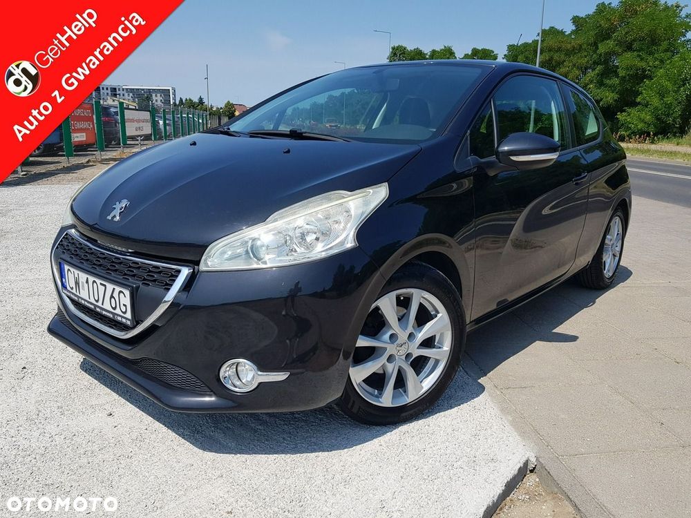 Peugeot 208 - 1
