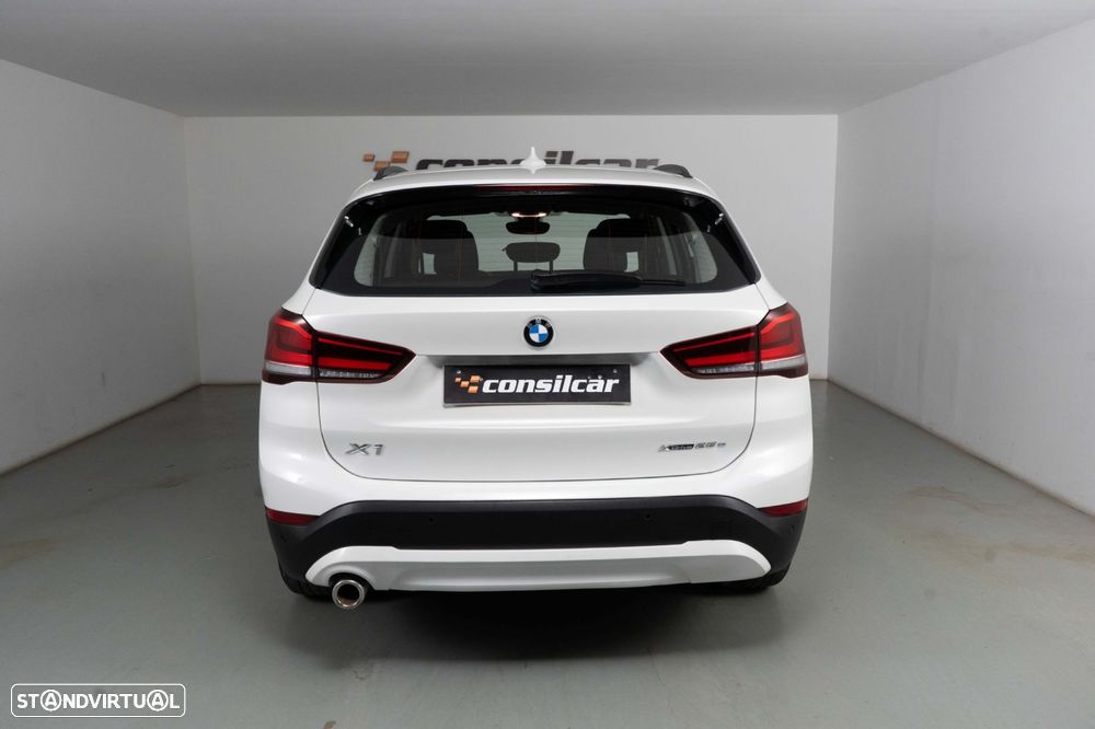 BMW X1 25 e xDrive Corporate Edition - 5