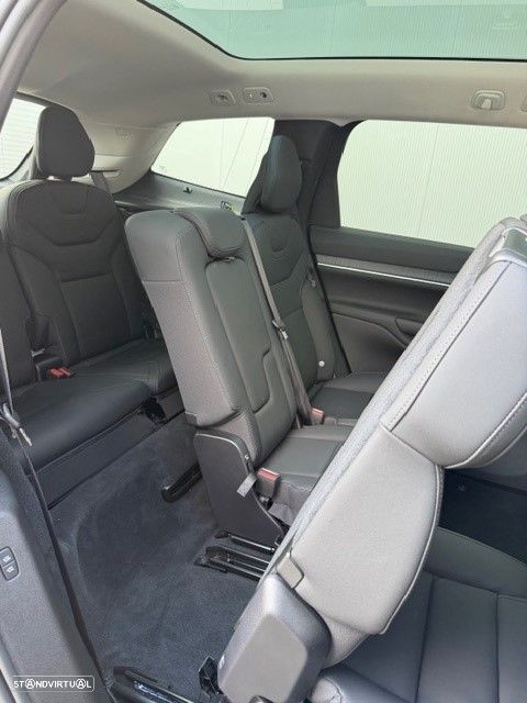 Volvo EX90 - 16