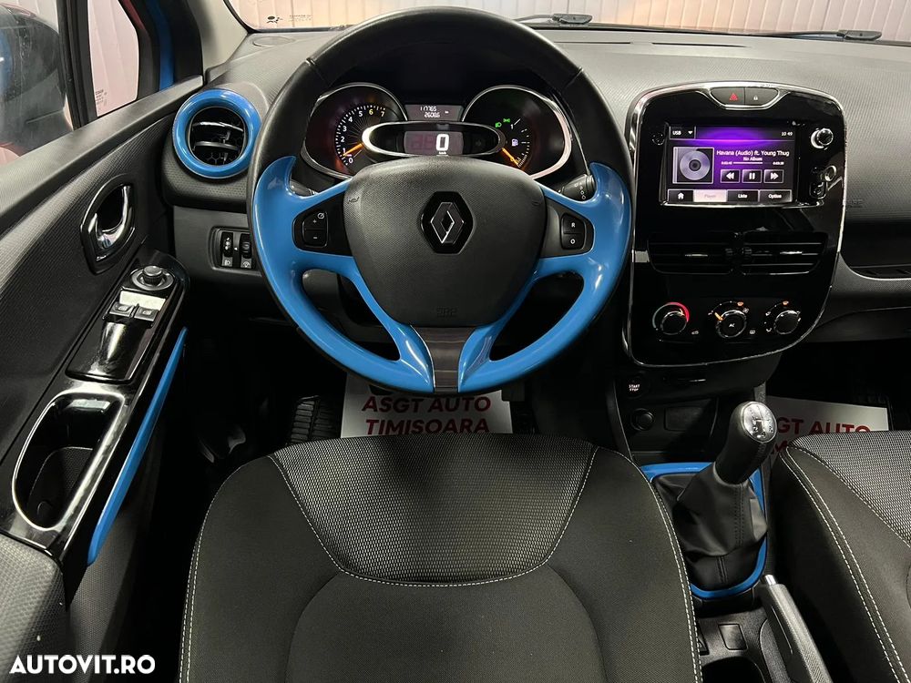 Renault Clio - 8