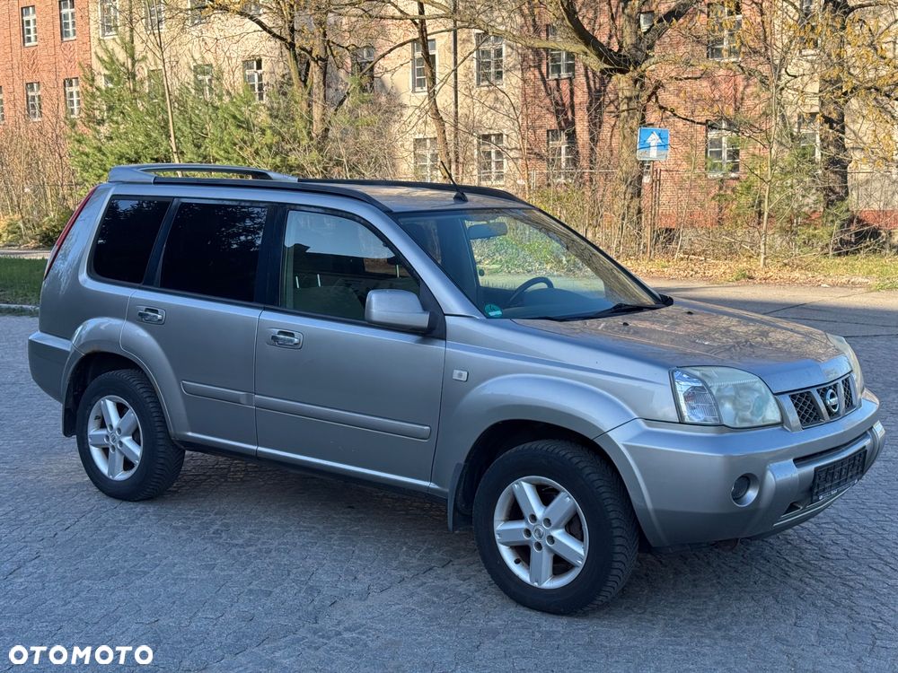 Nissan X-Trail 2.5 4x4 Elegance - 10