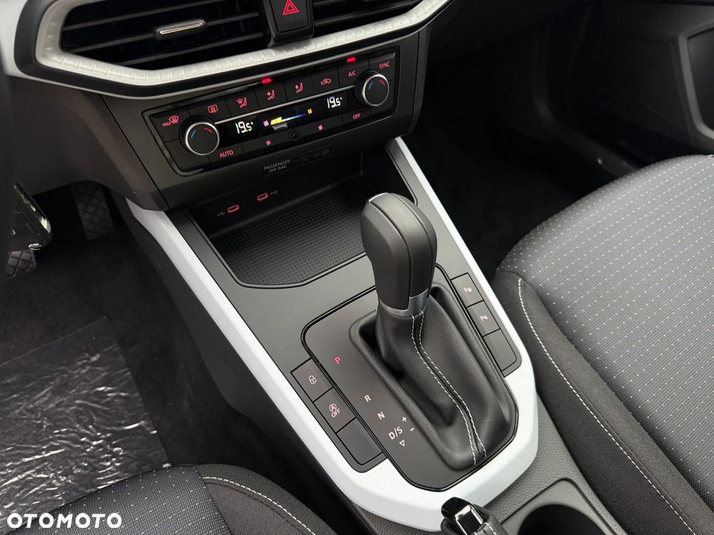 Seat Arona 1.0 TSI Style S&S DSG - 25