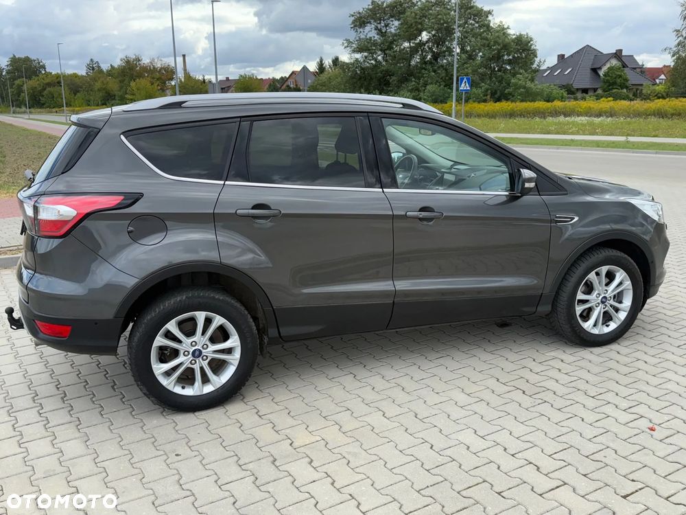 Ford Kuga 1.5 EcoBoost 2x4 Titanium - 8