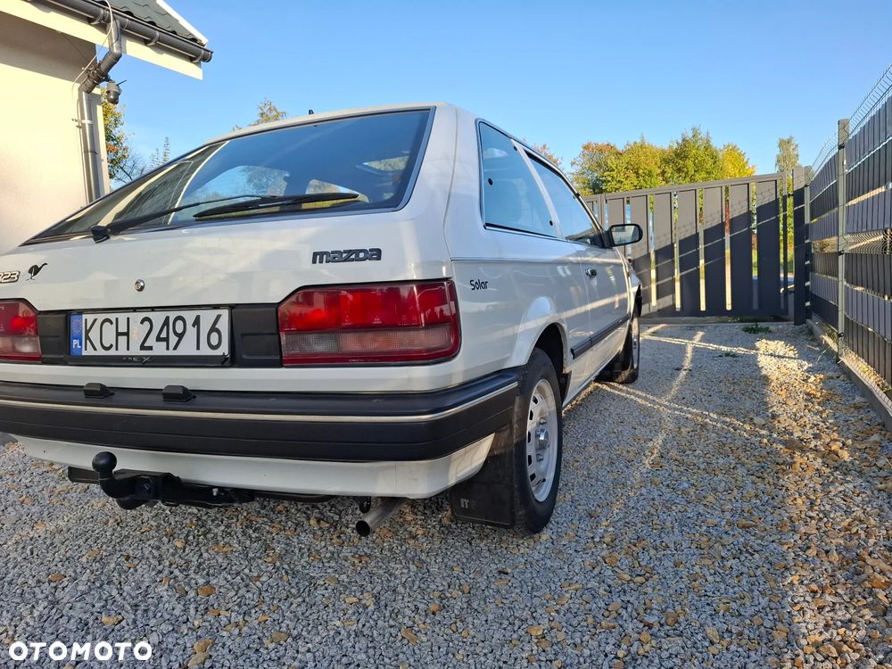 Mazda 323 - 23