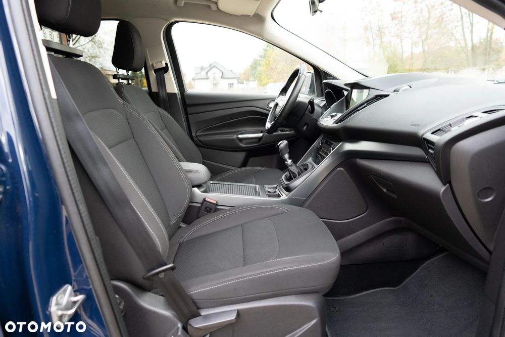 Ford Kuga 1.5 EcoBoost 2x4 Titanium - 11